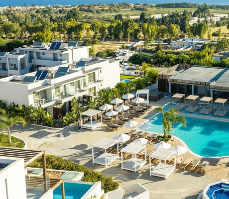 Hotel Harmony Crest Resort