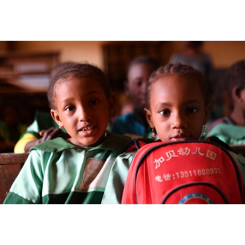 Výbava do školy pro dívky