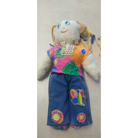 Adoptuj panenku Lussy