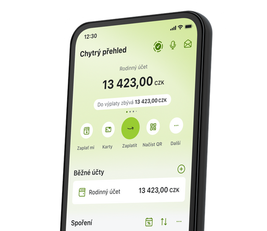 Bankéř držící telefon