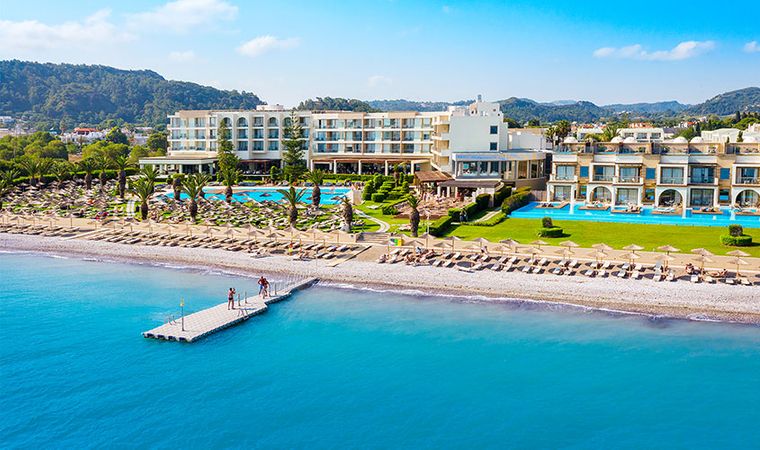 Hotel The Ixian Grand & All Suites