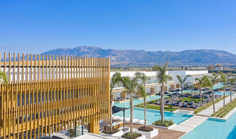 Hotel D' Andrea Lagoon All-Suites