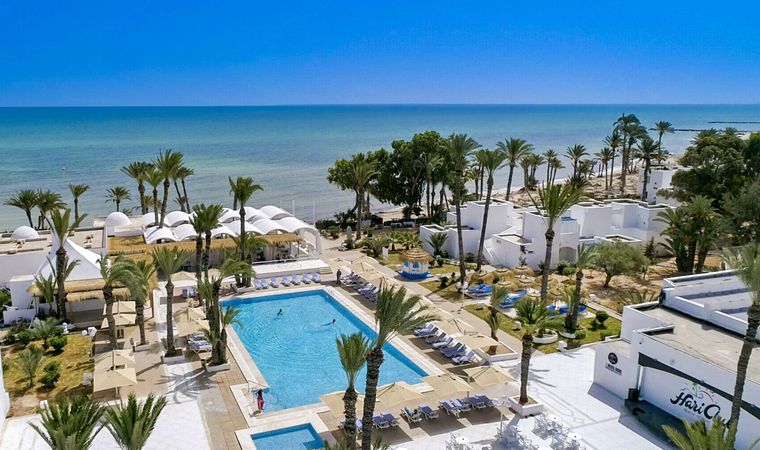 Hotel Hari Club Beach Resort