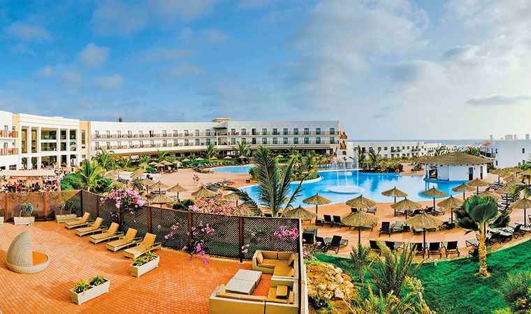 Hotel Melia Dunas Beach Resort & Spa