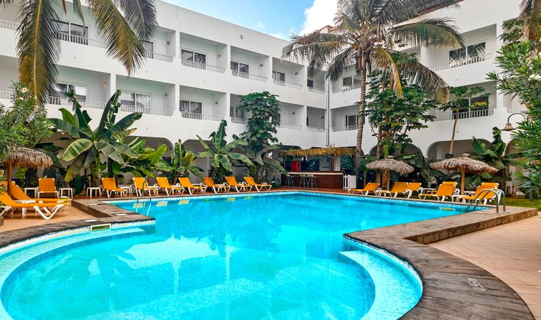 Hotel Ouril Pontao