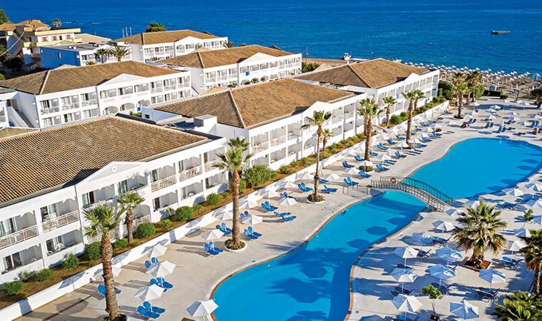 Hotel Sandy Beach Resort