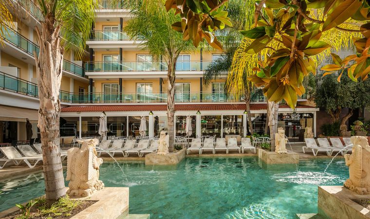 Hotel La Palmera & Spa