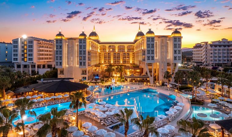 Kirman Sidera Luxury & Spa