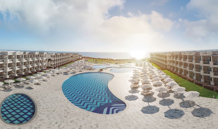Sirena Beach Resort