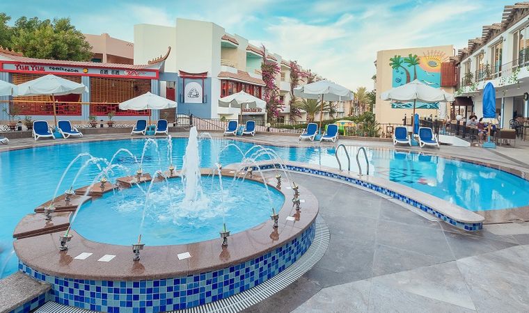 Minamark Beach Resort