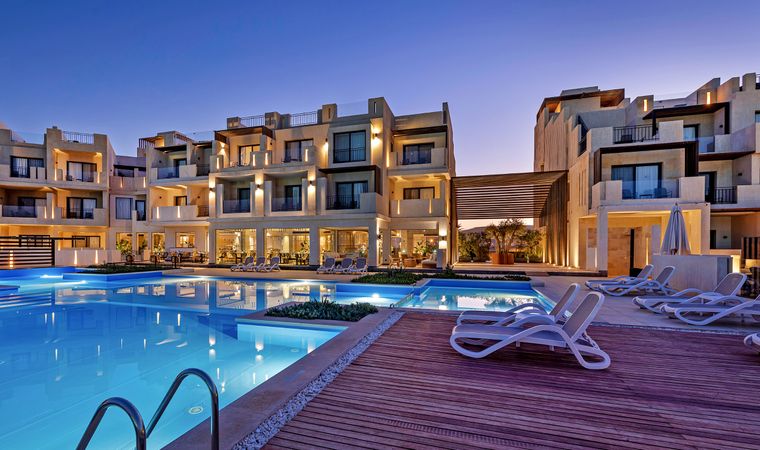 Creek Hotel and Residences