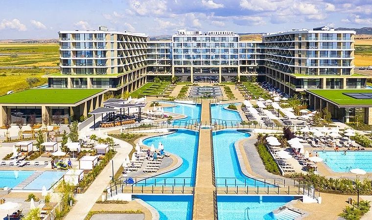 Wave Resort