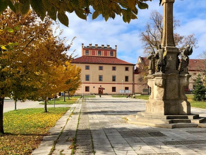 Zámek Hostivice