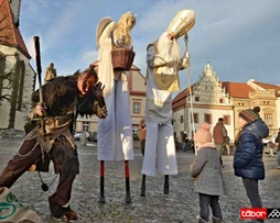 Městem chodí Mikuláš Tábor