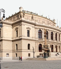 Galerie Rudolfinum (Mihael Grmek / CC BY-SA 3.0)