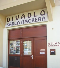 Divadlo Karla Hackera